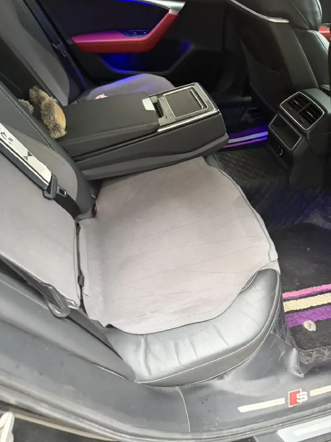 2020 Audi A6L 2.0T 190HP L4 7DCT,autocango,china used car exporter,china ev exporter,chinese used car exporter,chinese used ev exporter