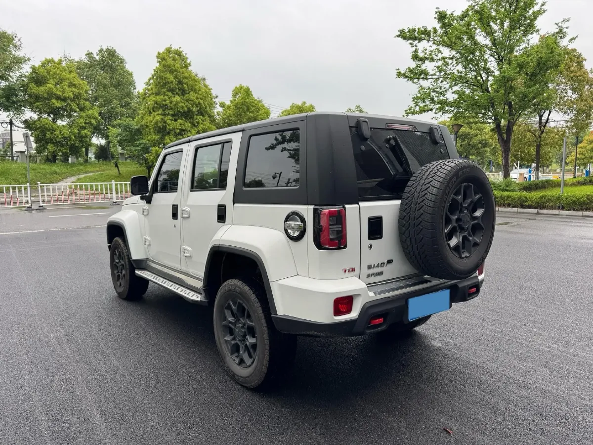 2021 Beijing BJ40 2.0T 163HP L4 8AT,autocango,china used car exporter,china ev exporter,chinese used car exporter,chinese used ev exporter