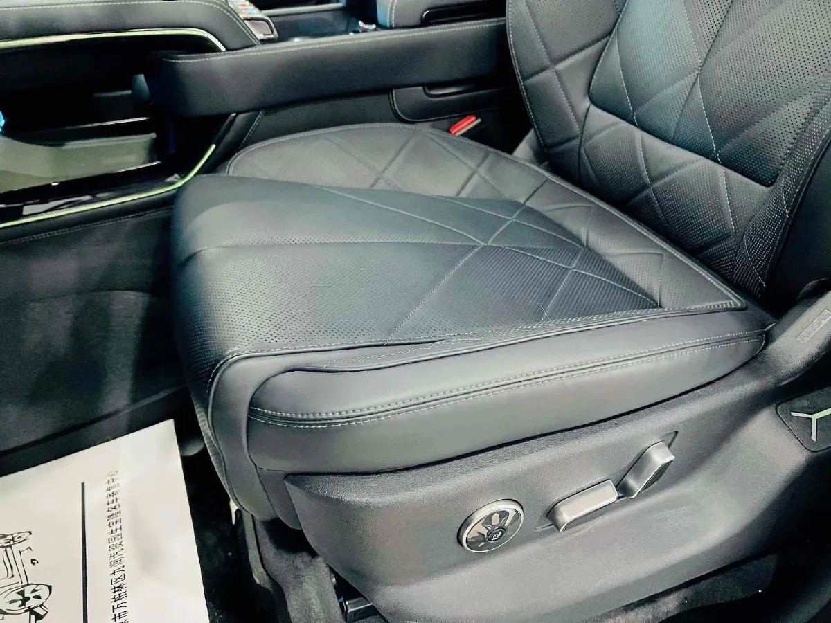 2023 FangChengBao Bao 5 1.5T 194HP L4 E-CVT PHEV 31.8KWH,autocango,china used car exporter,china ev exporter,chinese used car exporter,chinese used ev exporter