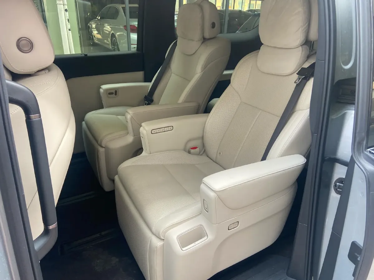 2025 Li MEGA BEV,autocango,china used car exporter,china ev exporter,chinese used car exporter,chinese used ev exporter