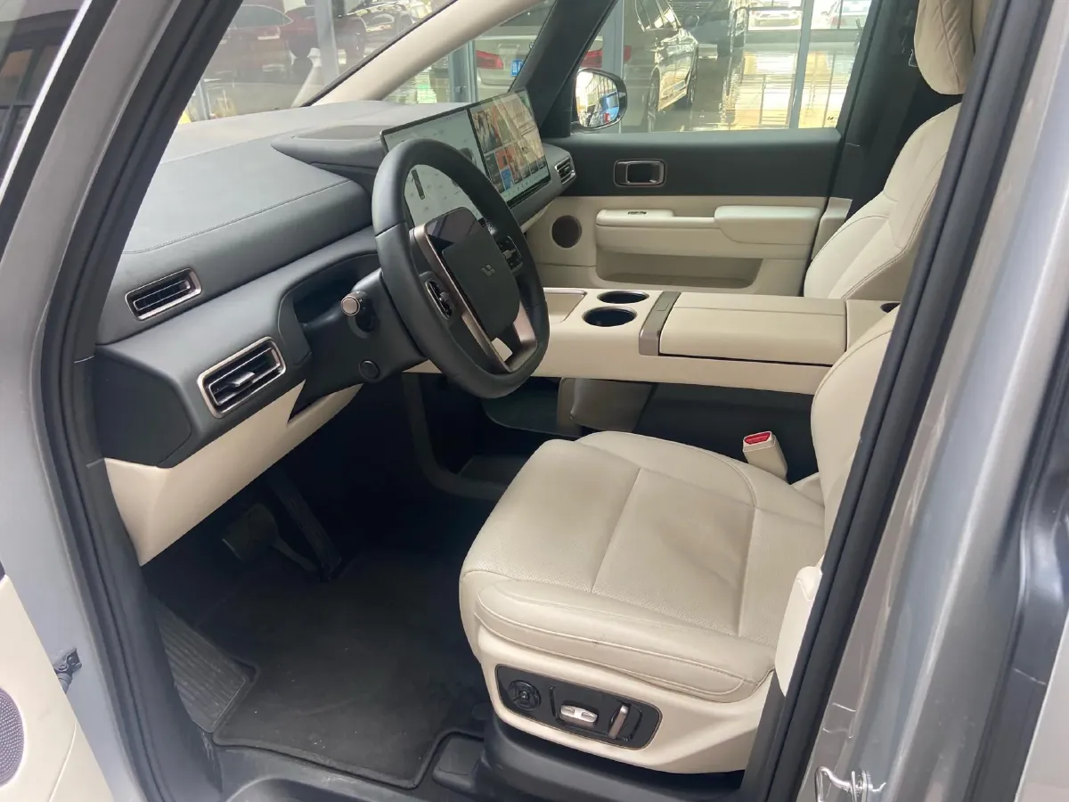 2025 Li MEGA BEV,autocango,china used car exporter,china ev exporter,chinese used car exporter,chinese used ev exporter