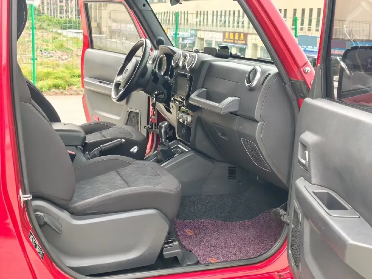 2019 Beijing F40 2.3T 250HP L4 6AT,autocango,china used car exporter,china ev exporter,chinese used car exporter,chinese used ev exporter