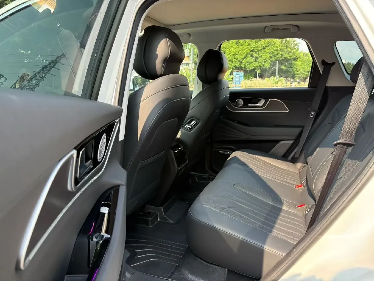 2024 Jetour X90 PRO 2.0T 254HP L4 7DCT,autocango,china used car exporter,china ev exporter,chinese used car exporter,chinese used ev exporter