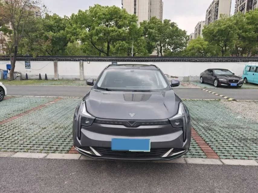 2022 Venucia Grand V 1.5T 190HP L4 7DCT,autocango,china used car exporter,china ev exporter,chinese used car exporter,chinese used ev exporter