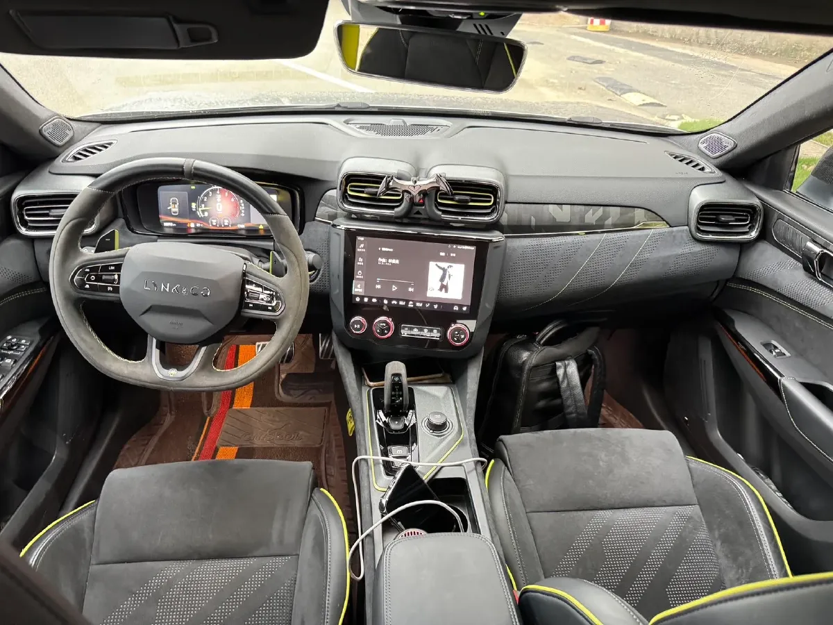 2022 LYNK&CO 03 2.0T 254HP L4 8AT,autocango,china used car exporter,china ev exporter,chinese used car exporter,chinese used ev exporter