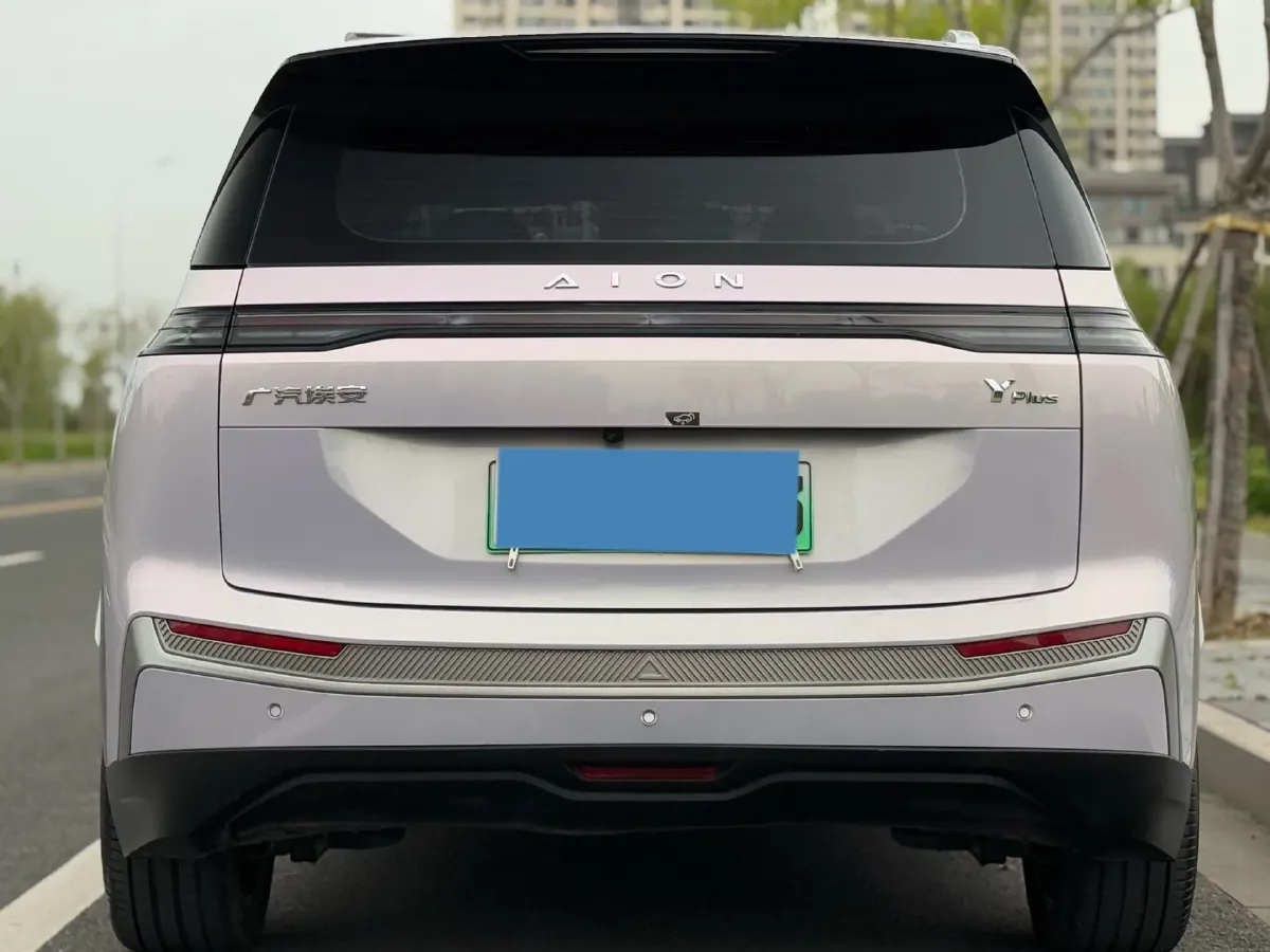 2022 Geely Okavango 1.8T 184HP L4 7DCT,autocango,china used car exporter,china ev exporter,chinese used car exporter,chinese used ev exporter