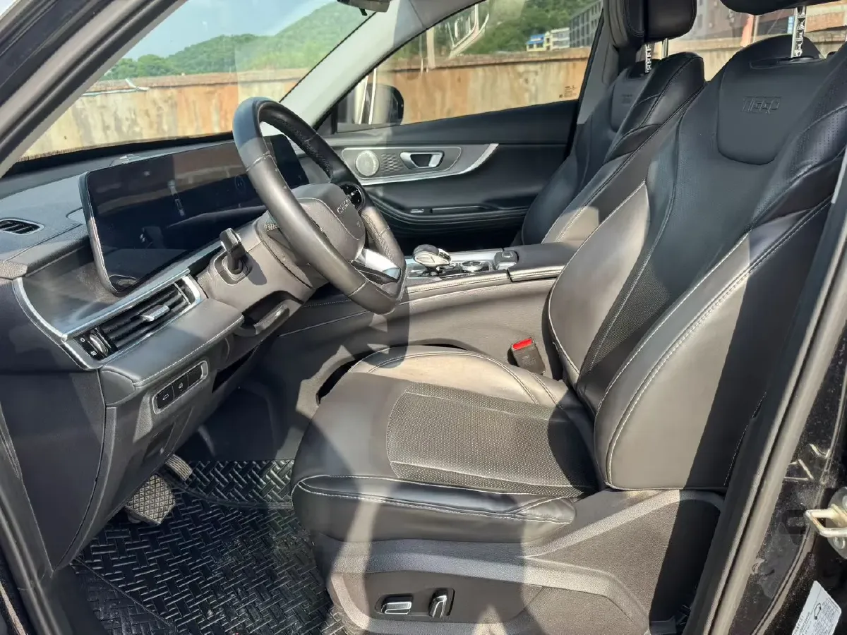 2022 Chery Tiggo 8 PRO 1.6T 197HP L4 7DCT,autocango,china used car exporter,china ev exporter,chinese used car exporter,chinese used ev exporter