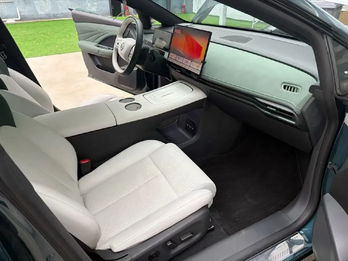 2025 Nissan N7 BEV 73KWH,autocango,china used car exporter,china ev exporter,chinese used car exporter,chinese used ev exporter