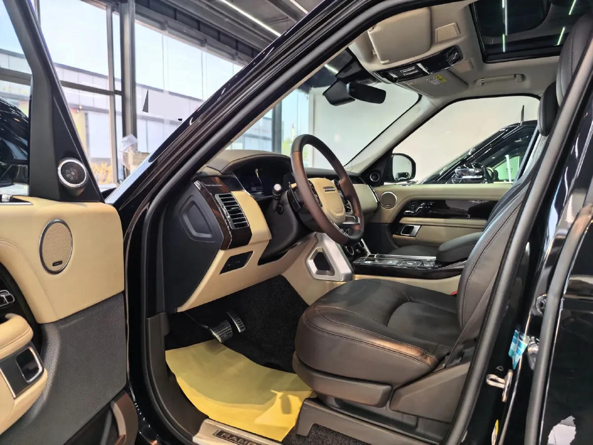 2021 Land Rover Range Rover 3.0T 400HP L6 8AT,autocango,china used car exporter,china ev exporter,chinese used car exporter,chinese used ev exporter