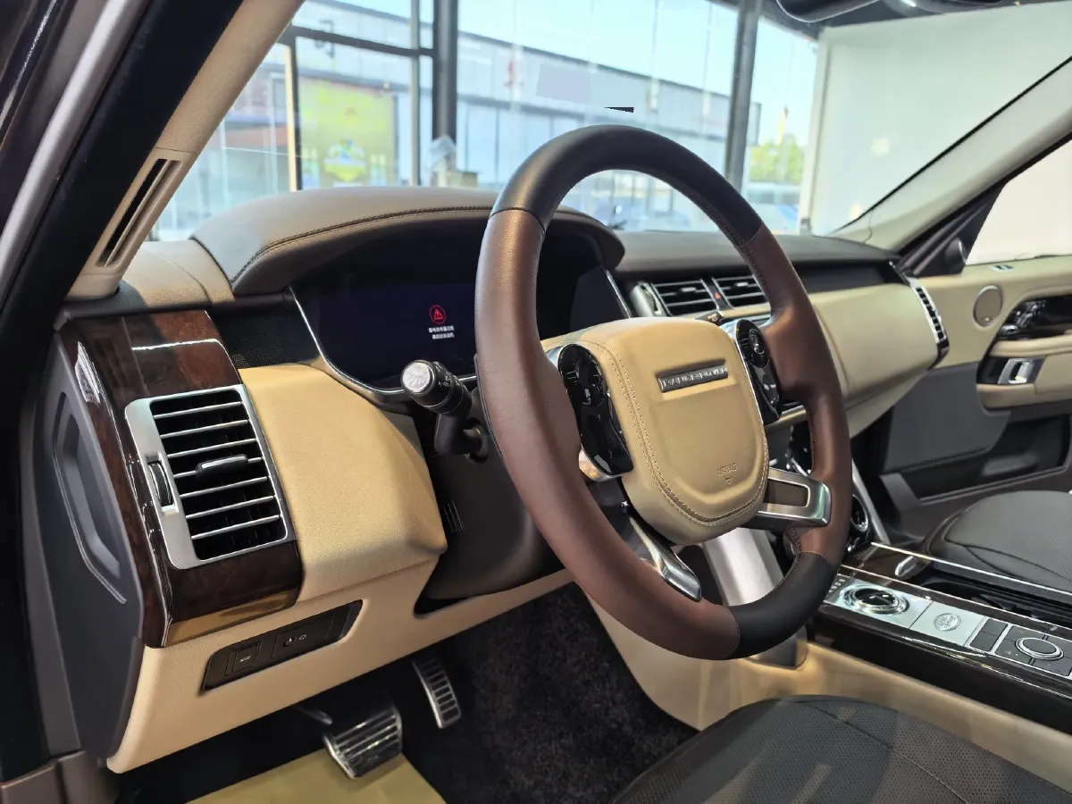 2021 Land Rover Range Rover 3.0T 400HP L6 8AT,autocango,china used car exporter,china ev exporter,chinese used car exporter,chinese used ev exporter