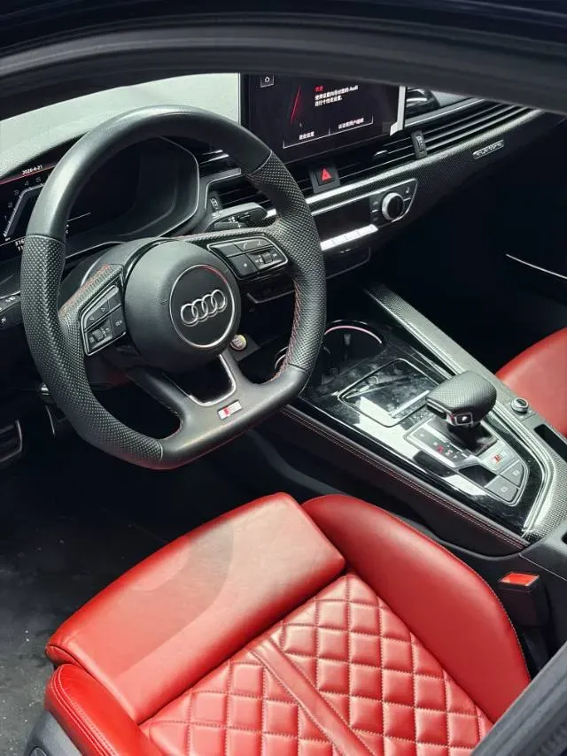 2022 Audi S4 3.0T 354HP V6 8AT,autocango,china used car exporter,china ev exporter,chinese used car exporter,chinese used ev exporter