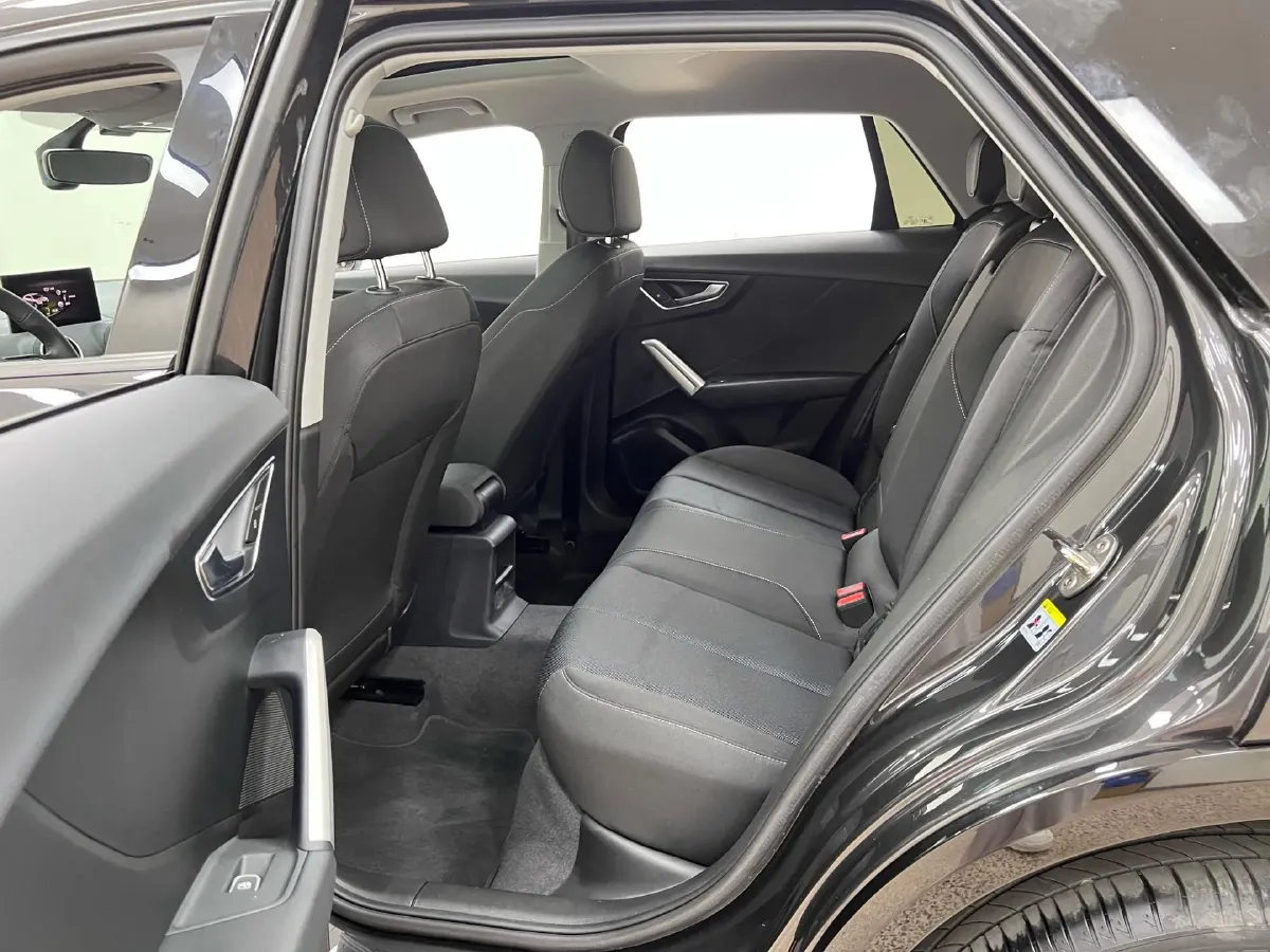 2021 Audi Q2L 1.4T 150HP L4 7DCT,autocango,china used car exporter,china ev exporter,chinese used car exporter,chinese used ev exporter