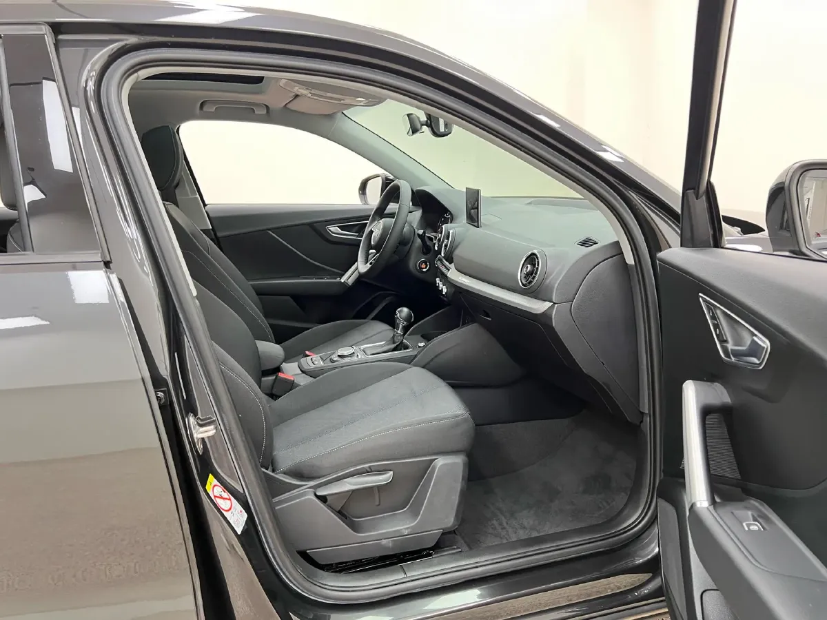 2021 Audi Q2L 1.4T 150HP L4 7DCT,autocango,china used car exporter,china ev exporter,chinese used car exporter,chinese used ev exporter