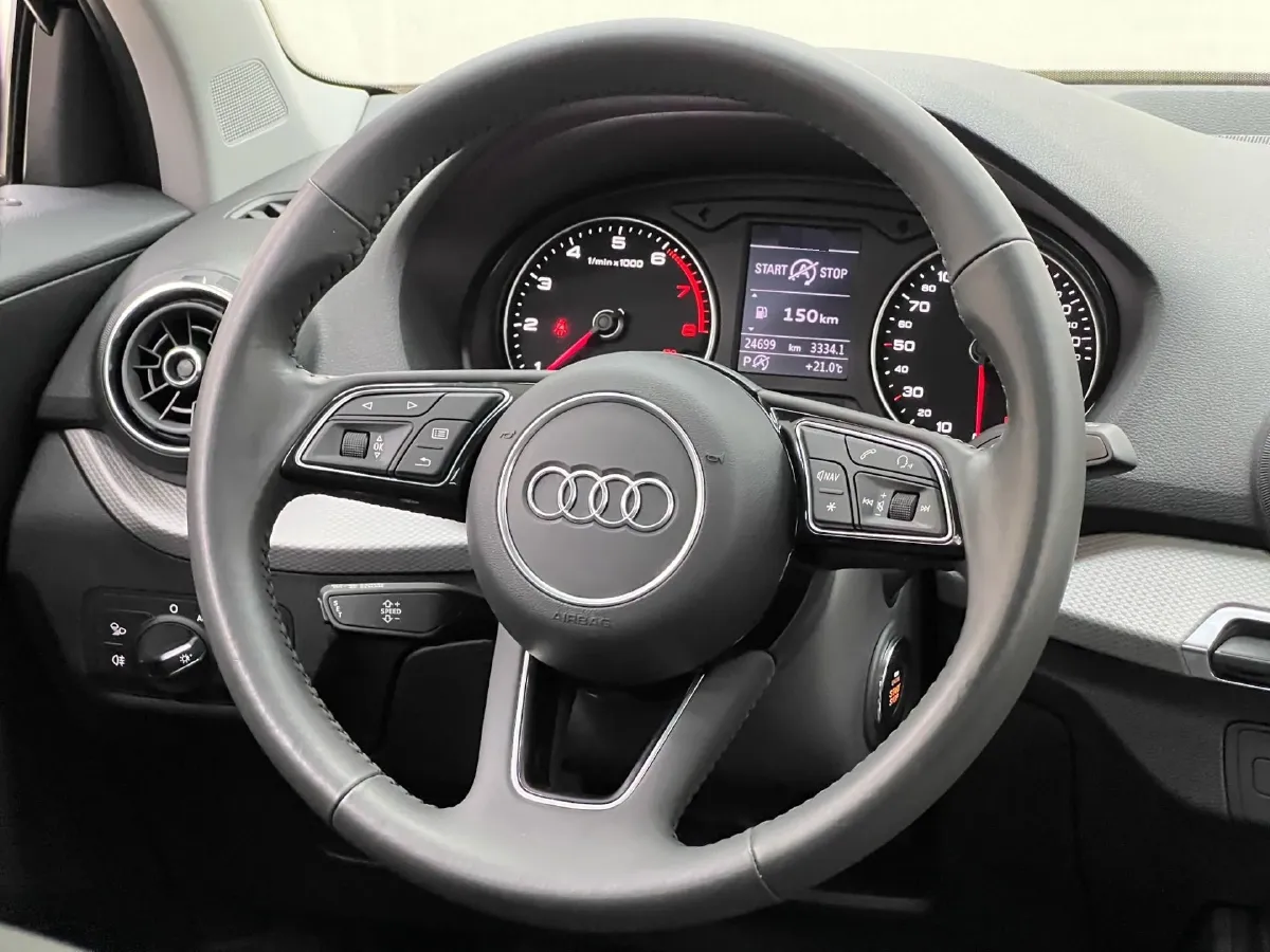 2021 Audi Q2L 1.4T 150HP L4 7DCT,autocango,china used car exporter,china ev exporter,chinese used car exporter,chinese used ev exporter