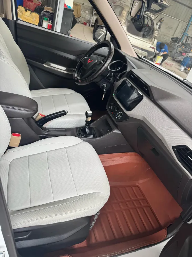 2021 Yema SiPaiKa 1.5L 109HP L4 5MT,autocango,china used car exporter,china ev exporter,chinese used car exporter,chinese used ev exporter