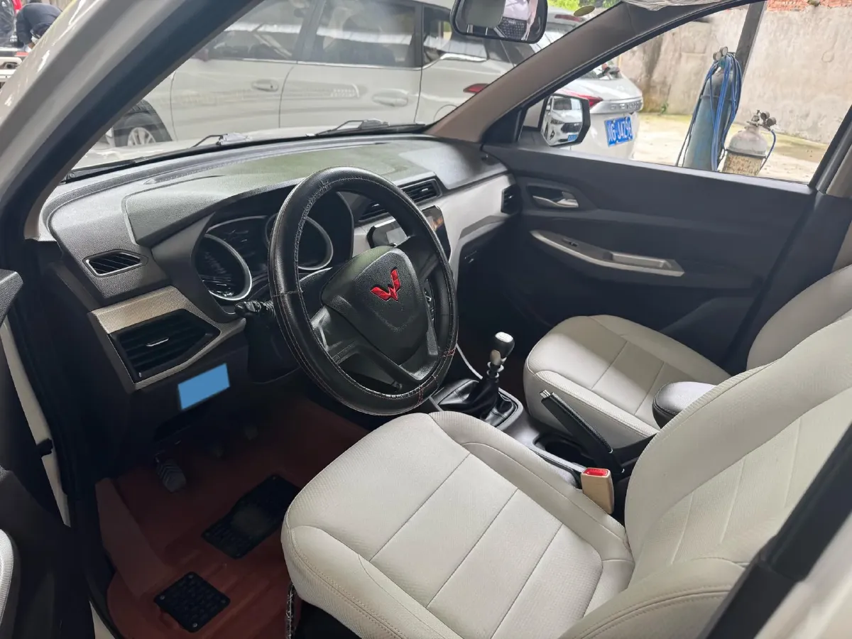 2021 Yema SiPaiKa 1.5L 109HP L4 5MT,autocango,china used car exporter,china ev exporter,chinese used car exporter,chinese used ev exporter