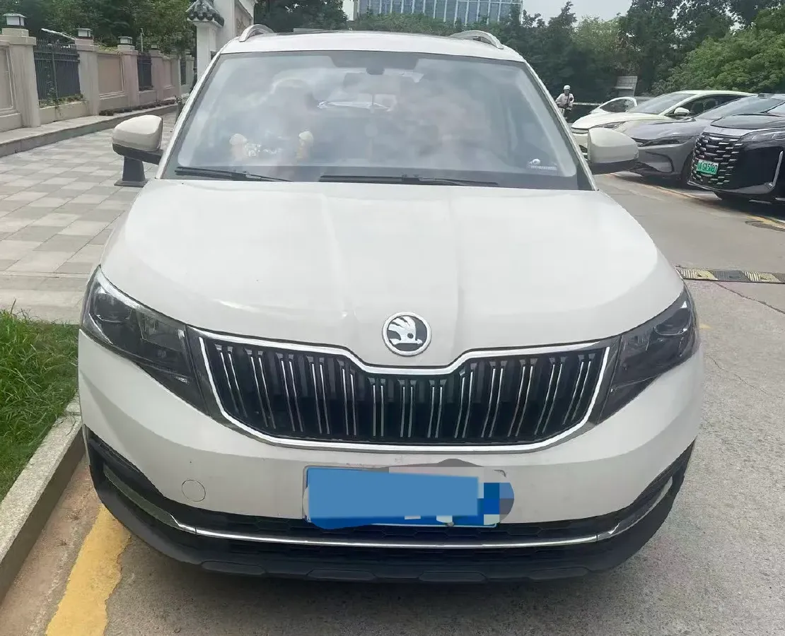 2022 Skoda Kamiq 1.5L 112HP L4 6AT,autocango,china used car exporter,china ev exporter,chinese used car exporter,chinese used ev exporter