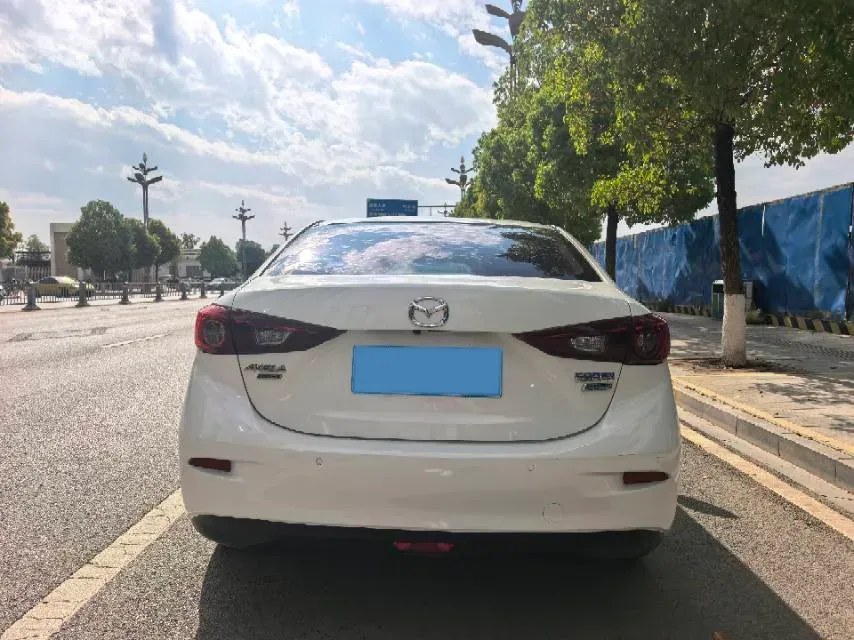 2017 Mazda 3 Axela 1.5L 117HP L4 6MT,autocango,china used car exporter,china ev exporter,chinese used car exporter,chinese used ev exporter