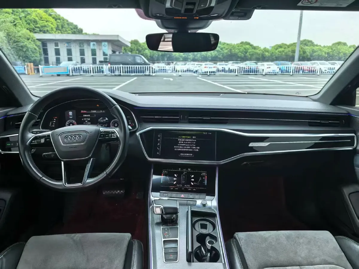 2019 Audi A6L 2.0T 190HP L4 7DCT,autocango,china used car exporter,china ev exporter,chinese used car exporter,chinese used ev exporter