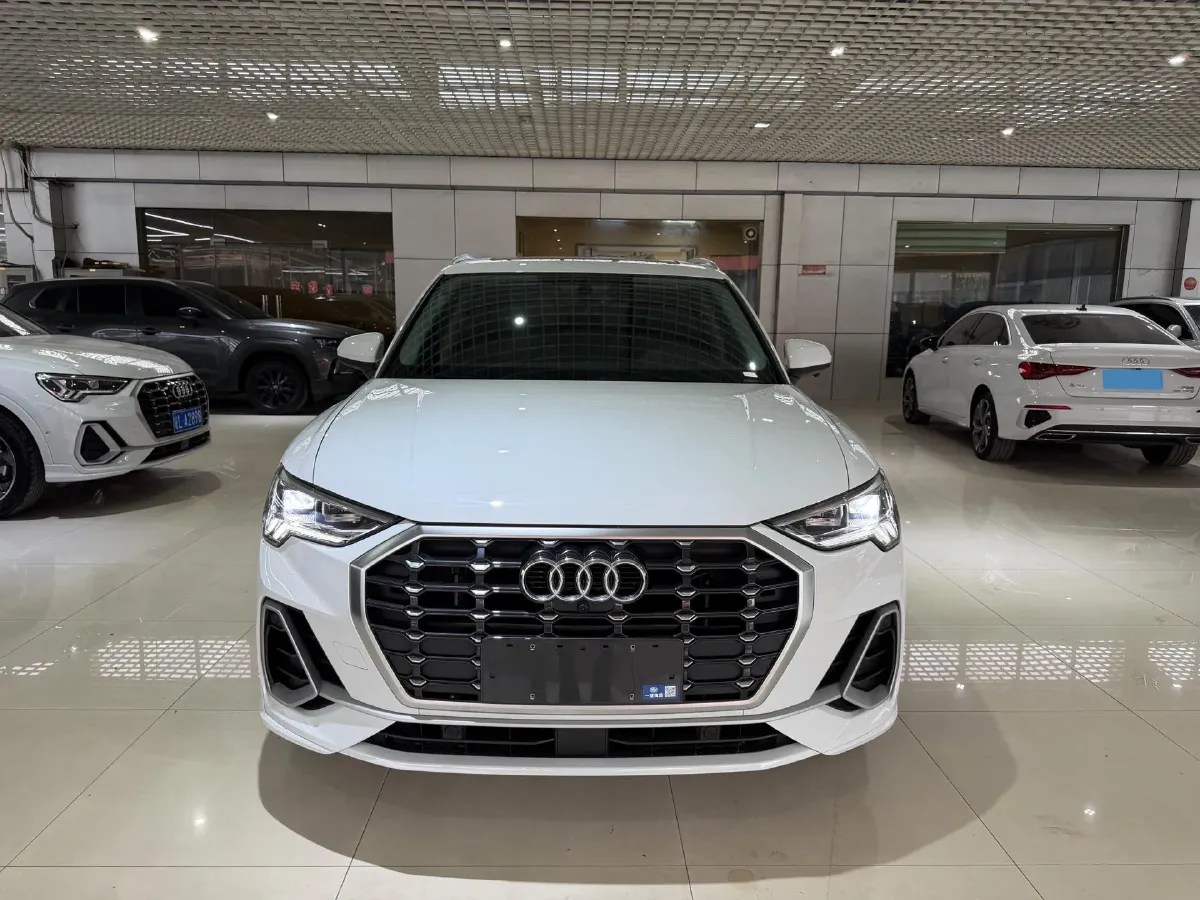 2022 Audi Q3 1.4T 150HP L4 7DCT,autocango,china used car exporter,china ev exporter,chinese used car exporter,chinese used ev exporter