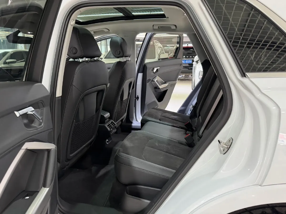 2022 Audi Q3 1.4T 150HP L4 7DCT,autocango,china used car exporter,china ev exporter,chinese used car exporter,chinese used ev exporter