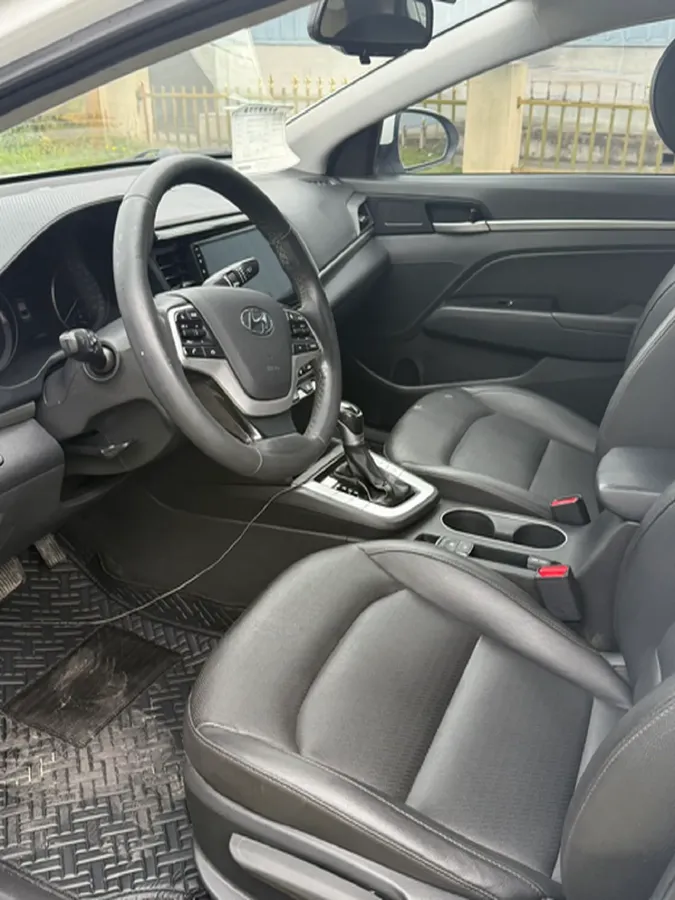 2019 MAXUS XinTu V90 2.0T 148HP L4 6AT,autocango,china used car exporter,china ev exporter,chinese used car exporter,chinese used ev exporter