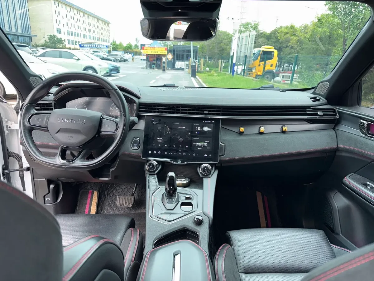 2020 LYNK&CO 05 2.0T 254HP L4 8AT,autocango,china used car exporter,china ev exporter,chinese used car exporter,chinese used ev exporter