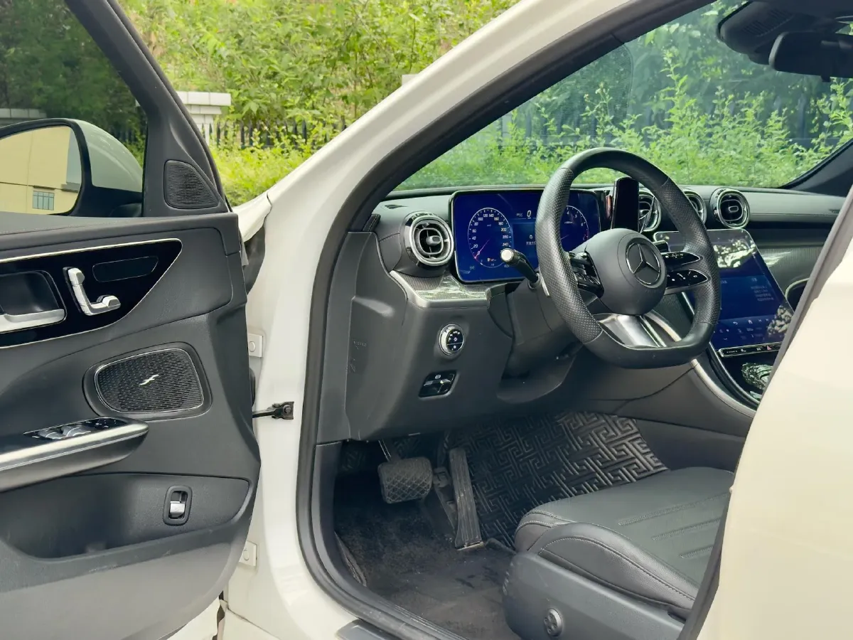 2023 Mercedes-Benz C Class 1.5T 204HP L4 9AT,autocango,china used car exporter,china ev exporter,chinese used car exporter,chinese used ev exporter