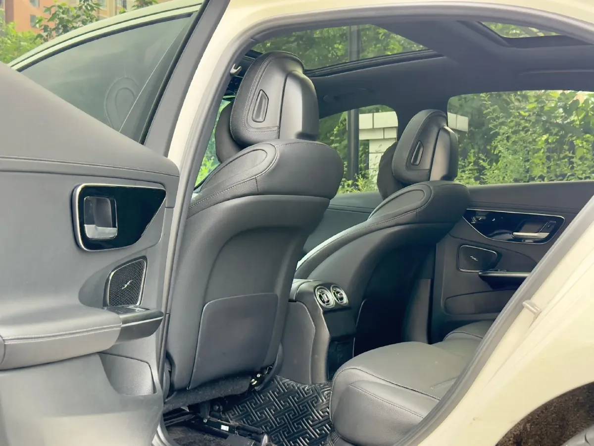 2023 Mercedes-Benz C Class 1.5T 204HP L4 9AT,autocango,china used car exporter,china ev exporter,chinese used car exporter,chinese used ev exporter