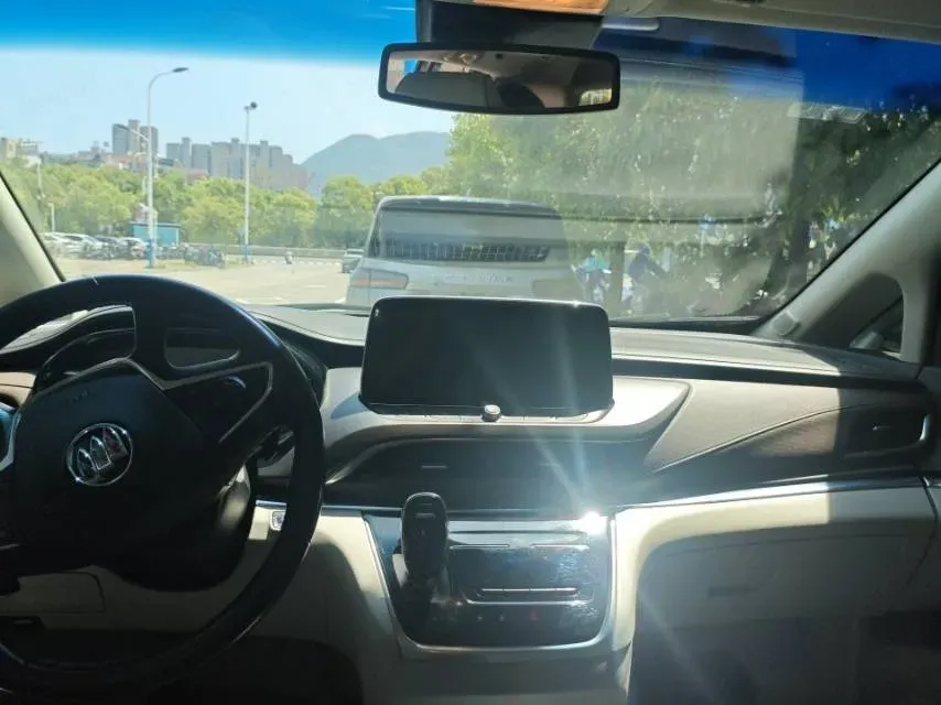 2022 Buick GL8 2.0T 237HP L4 9AT,autocango,china used car exporter,china ev exporter,chinese used car exporter,chinese used ev exporter