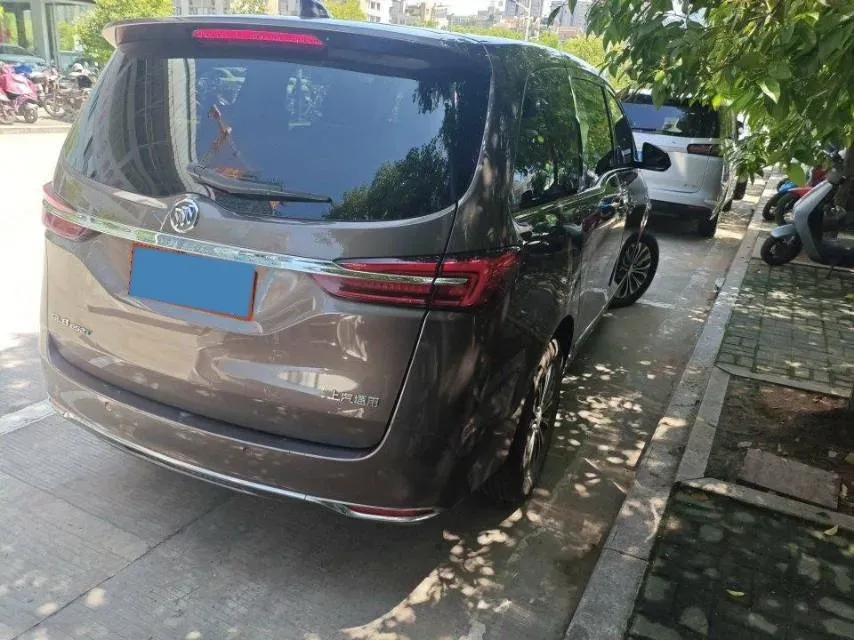 2022 Buick GL8 2.0T 237HP L4 9AT,autocango,china used car exporter,china ev exporter,chinese used car exporter,chinese used ev exporter