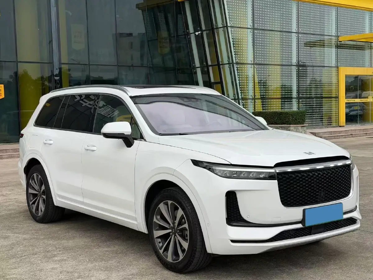 2020 Li ONE Range Extended 131HP REEV 40.5KWH,autocango,china used car exporter,china ev exporter,chinese used car exporter,chinese used ev exporter
