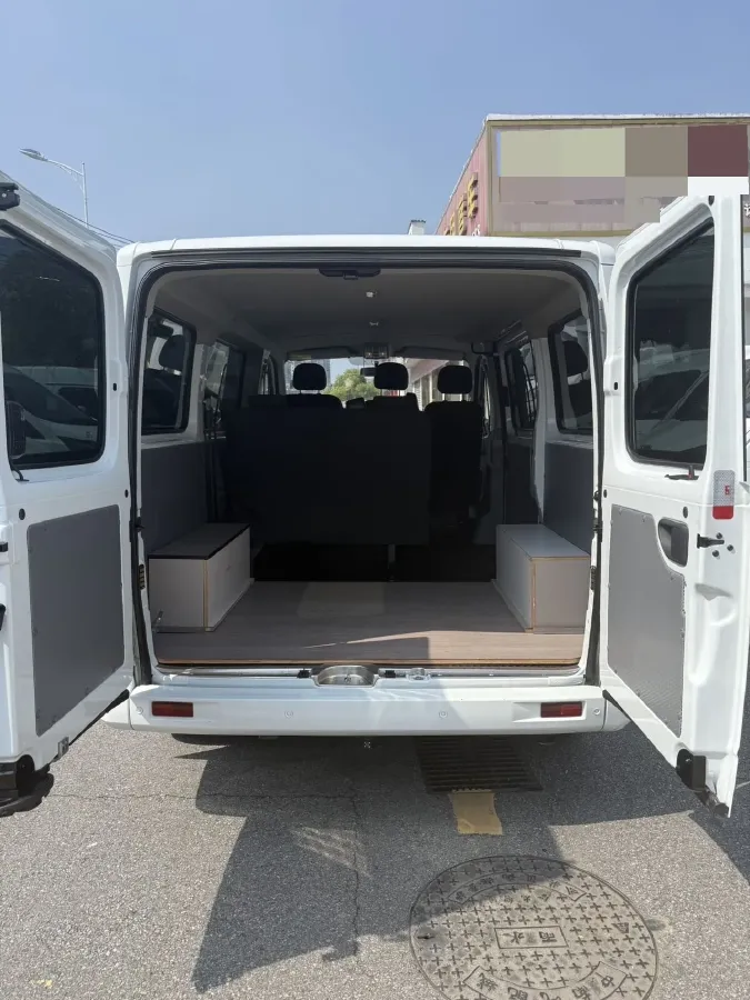 2023 MAXUS XinTu V70 2.0T 125HP L4 6MT,autocango,china used car exporter,china ev exporter,chinese used car exporter,chinese used ev exporter