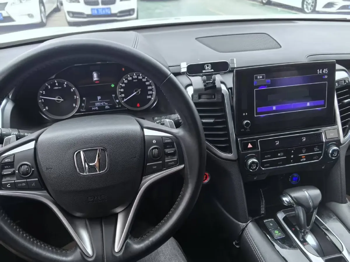 2017 Honda UR-V 1.5T 193HP L4 CVT,autocango,china used car exporter,china ev exporter,chinese used car exporter,chinese used ev exporter