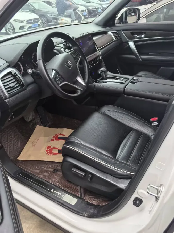 2017 Honda UR-V 1.5T 193HP L4 CVT,autocango,china used car exporter,china ev exporter,chinese used car exporter,chinese used ev exporter