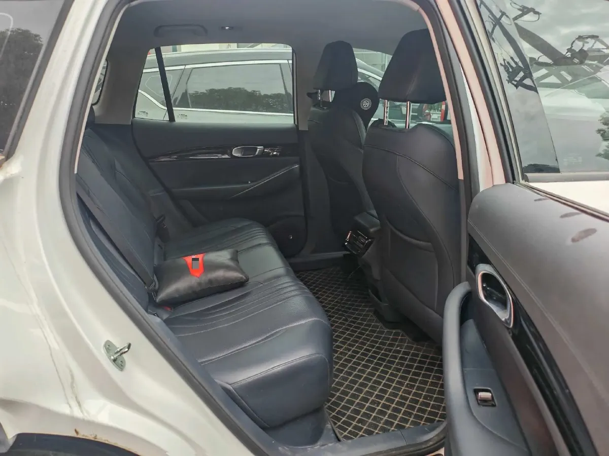 2024 LanDian E5 1.5L 110HP L4 E-CVT PHEV 17.52KWH,autocango,china used car exporter,china ev exporter,chinese used car exporter,chinese used ev exporter