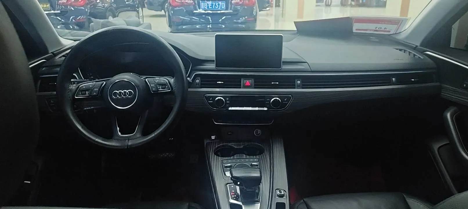 2019 Audi A4L 2.0T 190HP L4 7DCT,autocango,china used car exporter,china ev exporter,chinese used car exporter,chinese used ev exporter