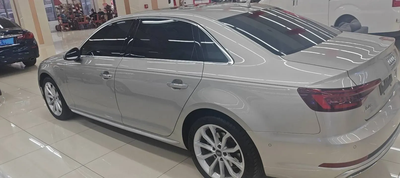 2019 Audi A4L 2.0T 190HP L4 7DCT,autocango,china used car exporter,china ev exporter,chinese used car exporter,chinese used ev exporter