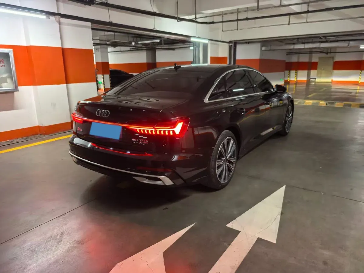 2024 Audi A6L 3.0T 340HP V6 7DCT,autocango,china used car exporter,china ev exporter,chinese used car exporter,chinese used ev exporter