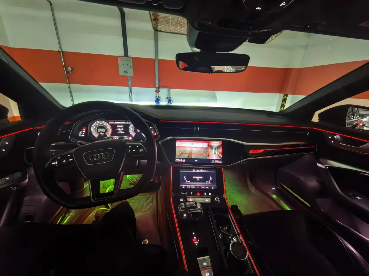 2024 Audi A6L 3.0T 340HP V6 7DCT,autocango,china used car exporter,china ev exporter,chinese used car exporter,chinese used ev exporter