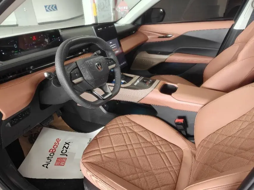 2025 ChangAn EadoPHEV 1.5L 98HP L4 E-CVT PHEV,autocango,china used car exporter,china ev exporter,chinese used car exporter,chinese used ev exporter