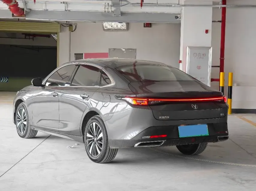 2025 ChangAn EadoPHEV 1.5L 98HP L4 E-CVT PHEV,autocango,china used car exporter,china ev exporter,chinese used car exporter,chinese used ev exporter