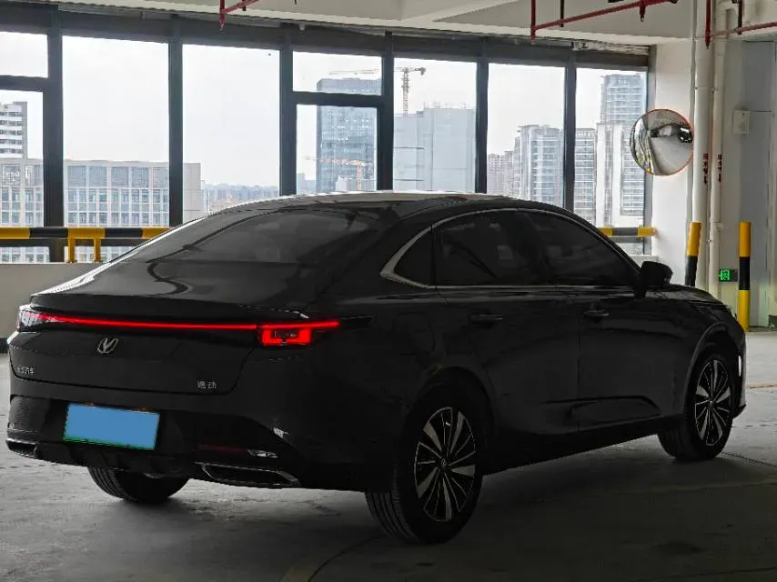2025 ChangAn EadoPHEV 1.5L 98HP L4 E-CVT PHEV,autocango,china used car exporter,china ev exporter,chinese used car exporter,chinese used ev exporter