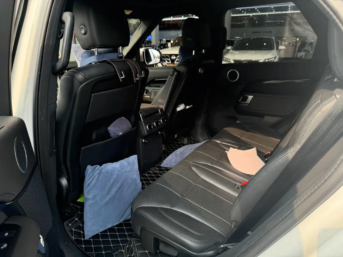 2020 Land Rover Discovery 3.0T 340HP V6 8AT,autocango,china used car exporter,china ev exporter,chinese used car exporter,chinese used ev exporter