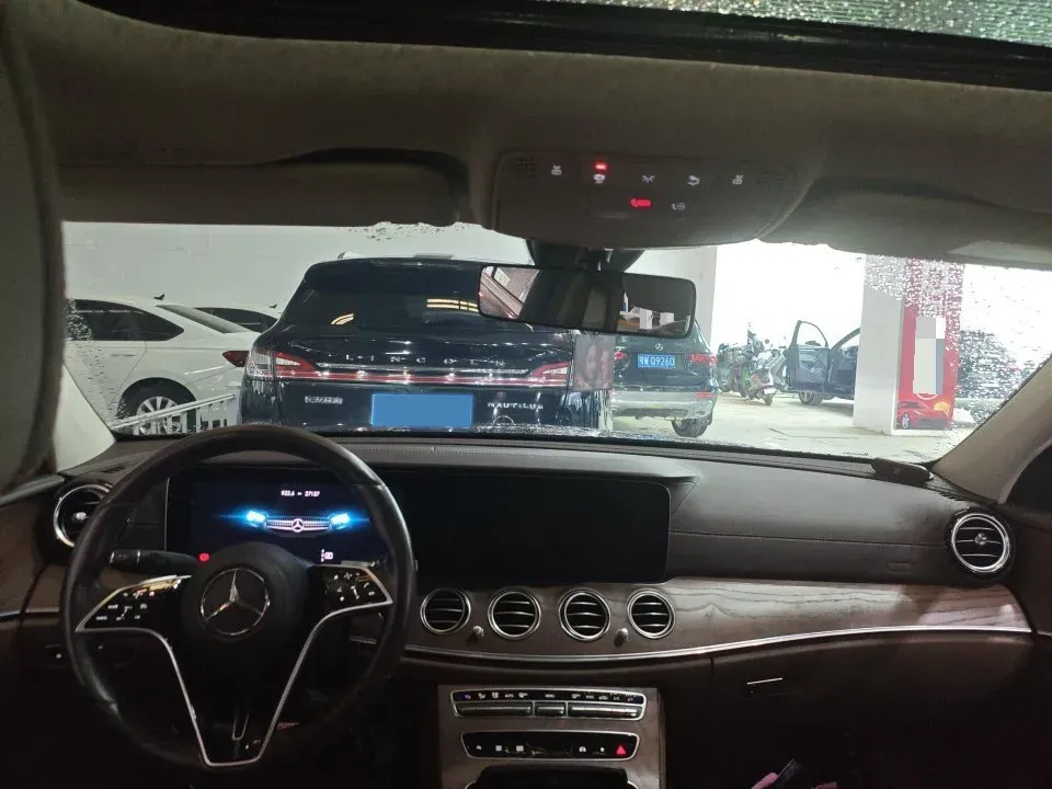 2021 Mercedes-Benz E Class 2.0T 258HP L4 9AT,autocango,china used car exporter,china ev exporter,chinese used car exporter,chinese used ev exporter