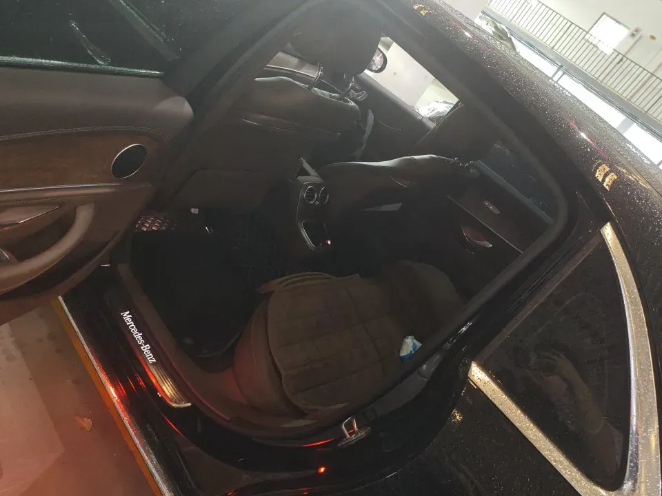 2021 Mercedes-Benz E Class 2.0T 258HP L4 9AT,autocango,china used car exporter,china ev exporter,chinese used car exporter,chinese used ev exporter