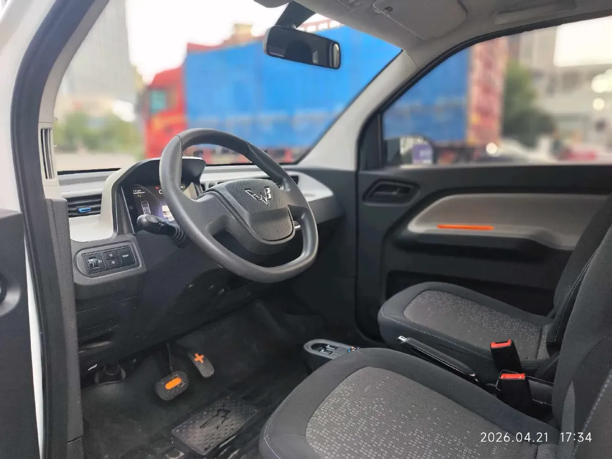 2020 WuLing HongGuang MINI EV BEV 9.3KWH,autocango,china used car exporter,china ev exporter,chinese used car exporter,chinese used ev exporter