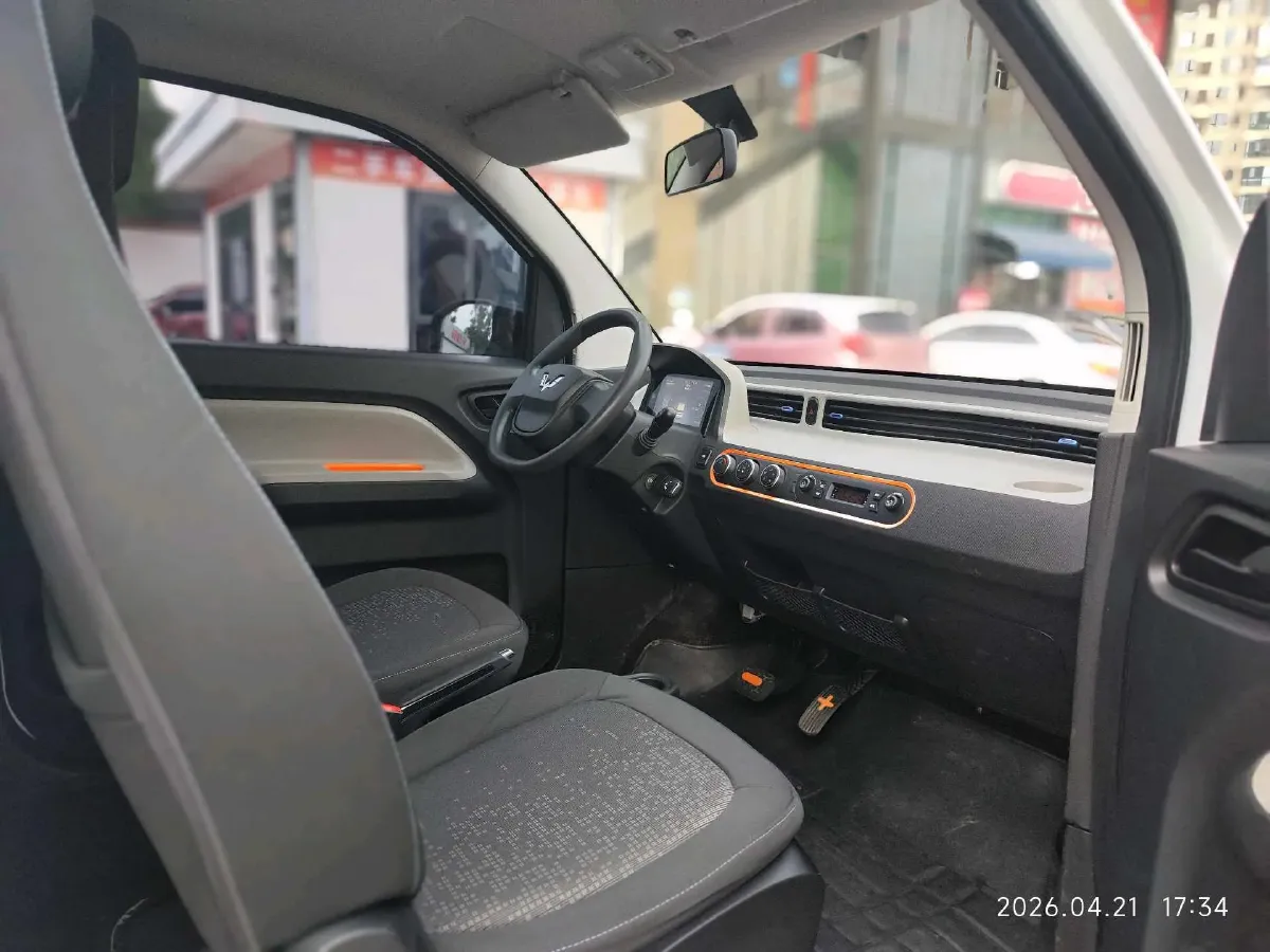 2020 WuLing HongGuang MINI EV BEV 9.3KWH,autocango,china used car exporter,china ev exporter,chinese used car exporter,chinese used ev exporter