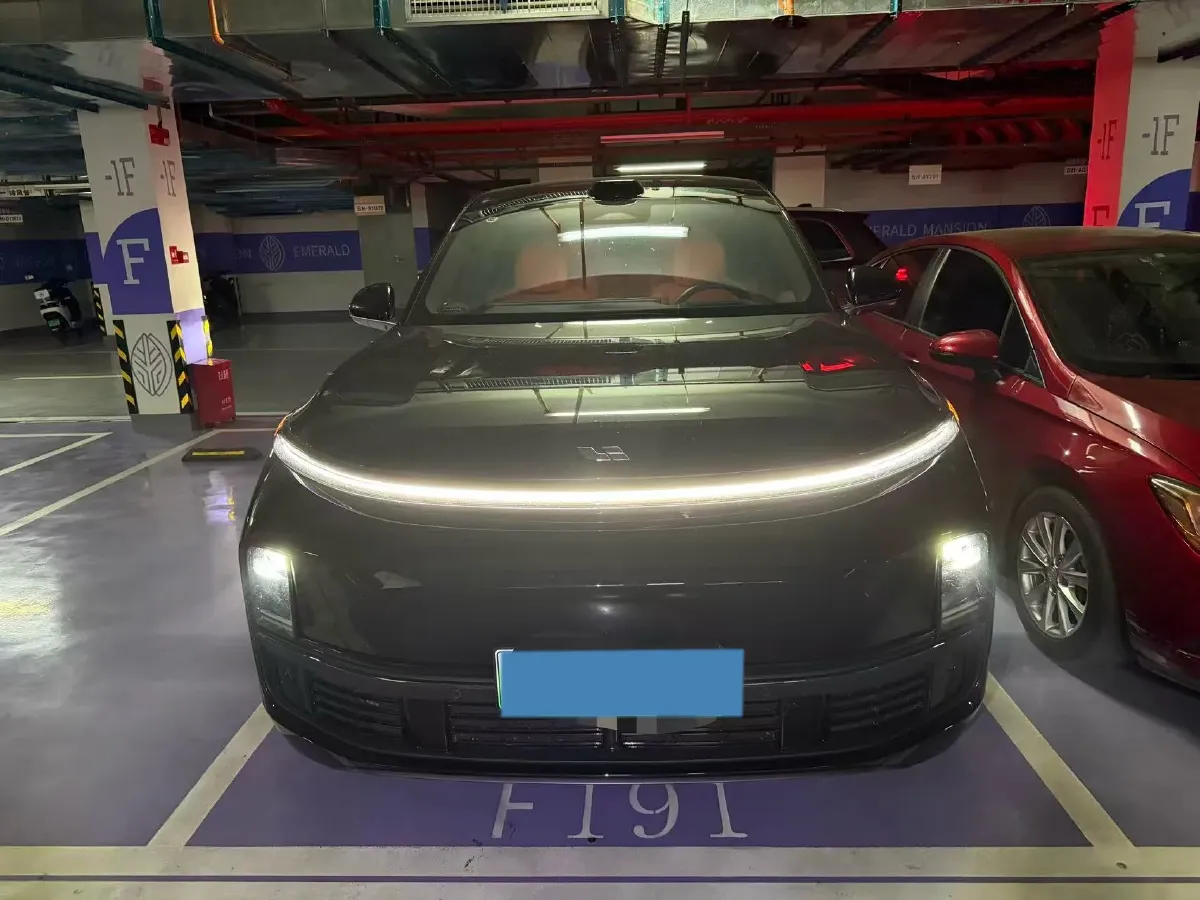 2024 Li L9 Range Extended 154HP REEV 52.3KWH,autocango,china used car exporter,china ev exporter,chinese used car exporter,chinese used ev exporter