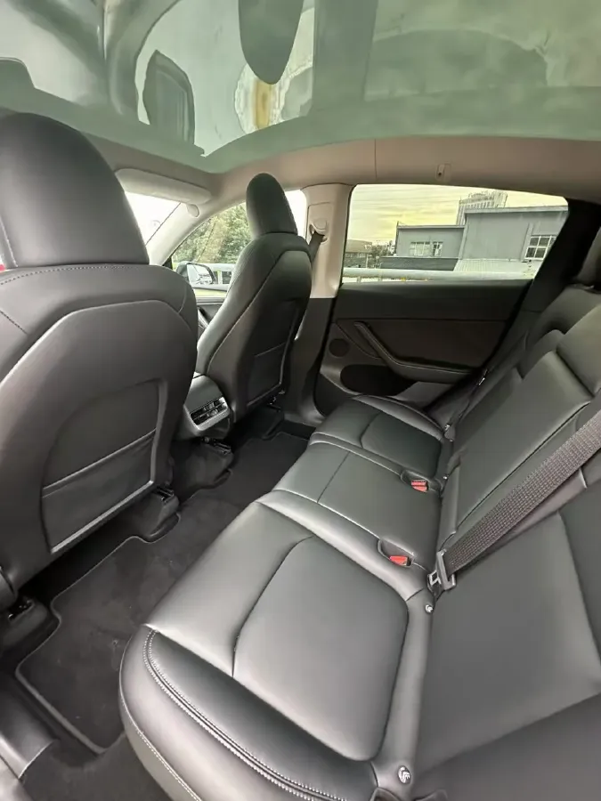 2022 Tesla Model Y BEV 60KWH,autocango,china used car exporter,china ev exporter,chinese used car exporter,chinese used ev exporter